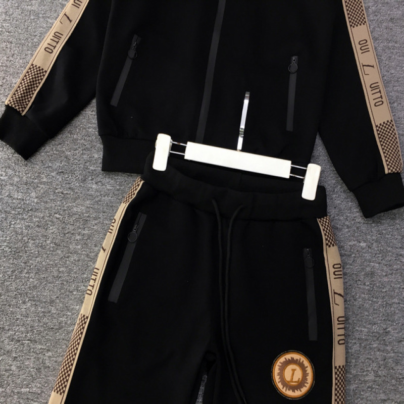 Louis Vuitton new Fashion Tracksuits for Women #A22371