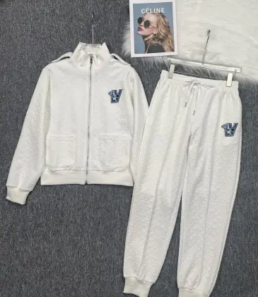 Louis Vuitton 2022 new Fashion Tracksuits for Women #999930586