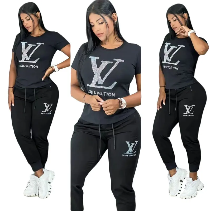 Louis Vuitton new Fashion Short Tracksuits for Women #A22345 