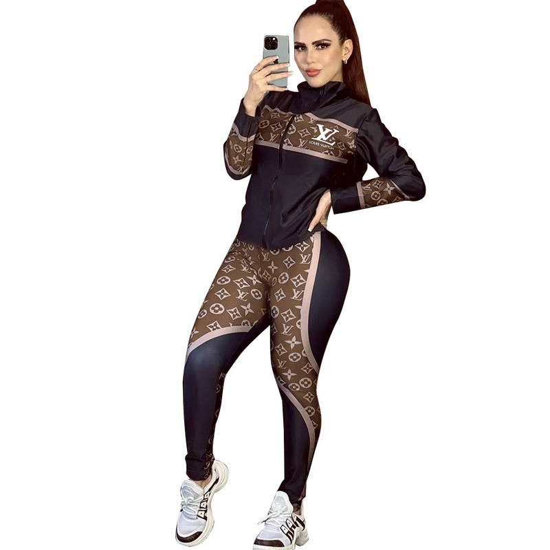 Louis Vuitton new Fashion Tracksuits for Women #A22401